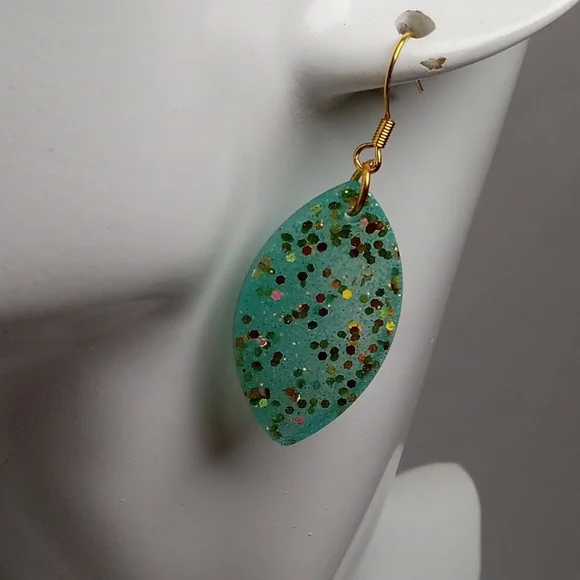 Hand Crafted Green Gold-Accented Earrings - Picture 5 of 5